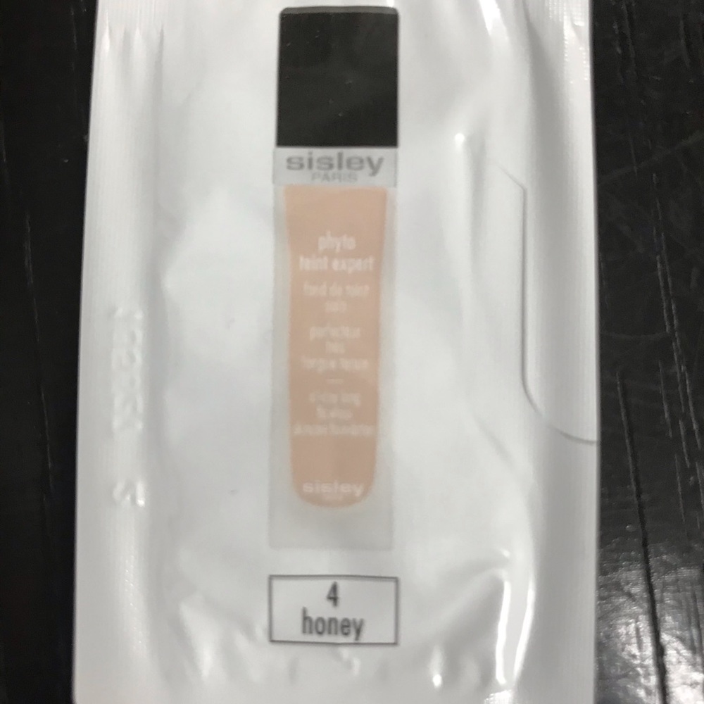 Sisley Phyton-Teint Expert #4 Honey Bundle of 20 sample size packages